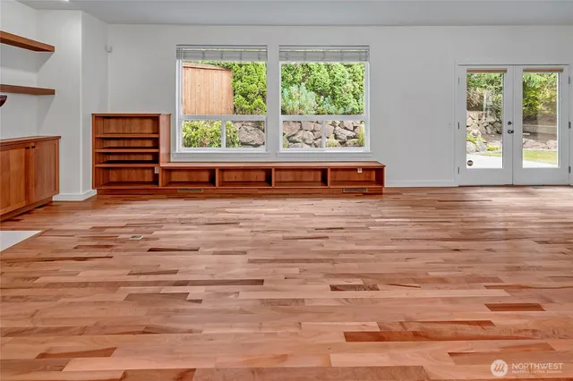 $2,495,000 | 414 10th Street South, Kirkland, WA 98033