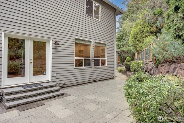 $2,495,000 | 414 10th Street South, Kirkland, WA 98033