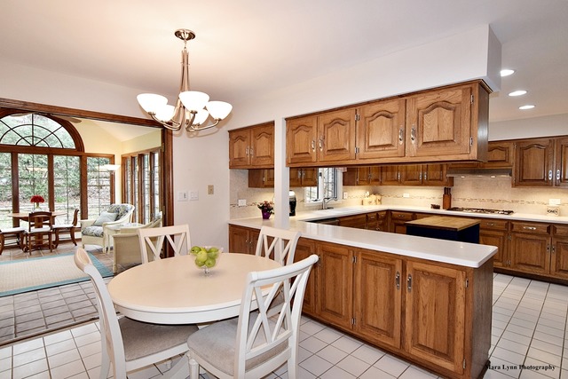 40-w015 Oak Ridge Road St. Charles, IL 60175 - Photo 8 of 25