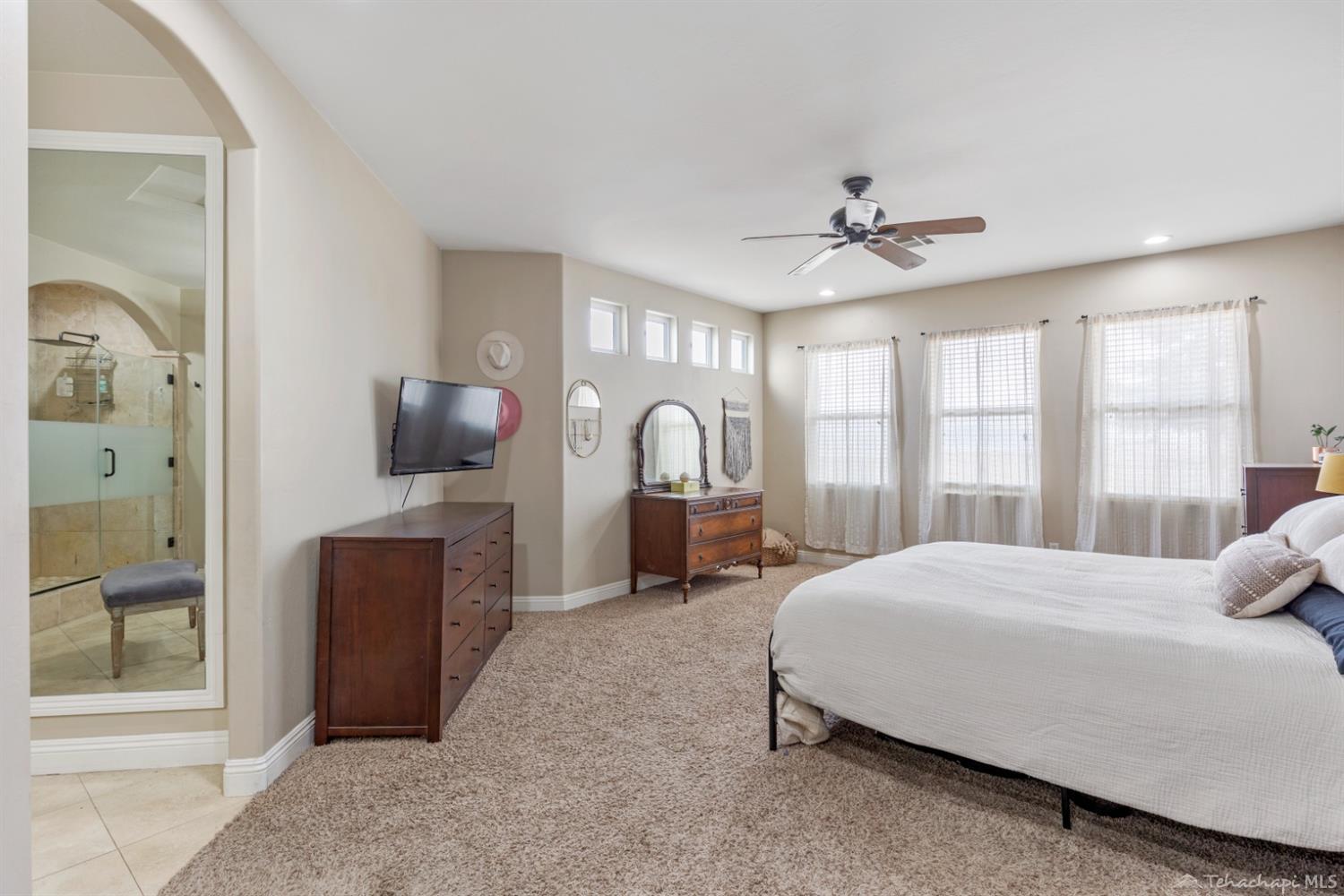 19500 Tucker Road Tehachapi, CA 93561 - Photo 23 of 54 Gallery Image 23