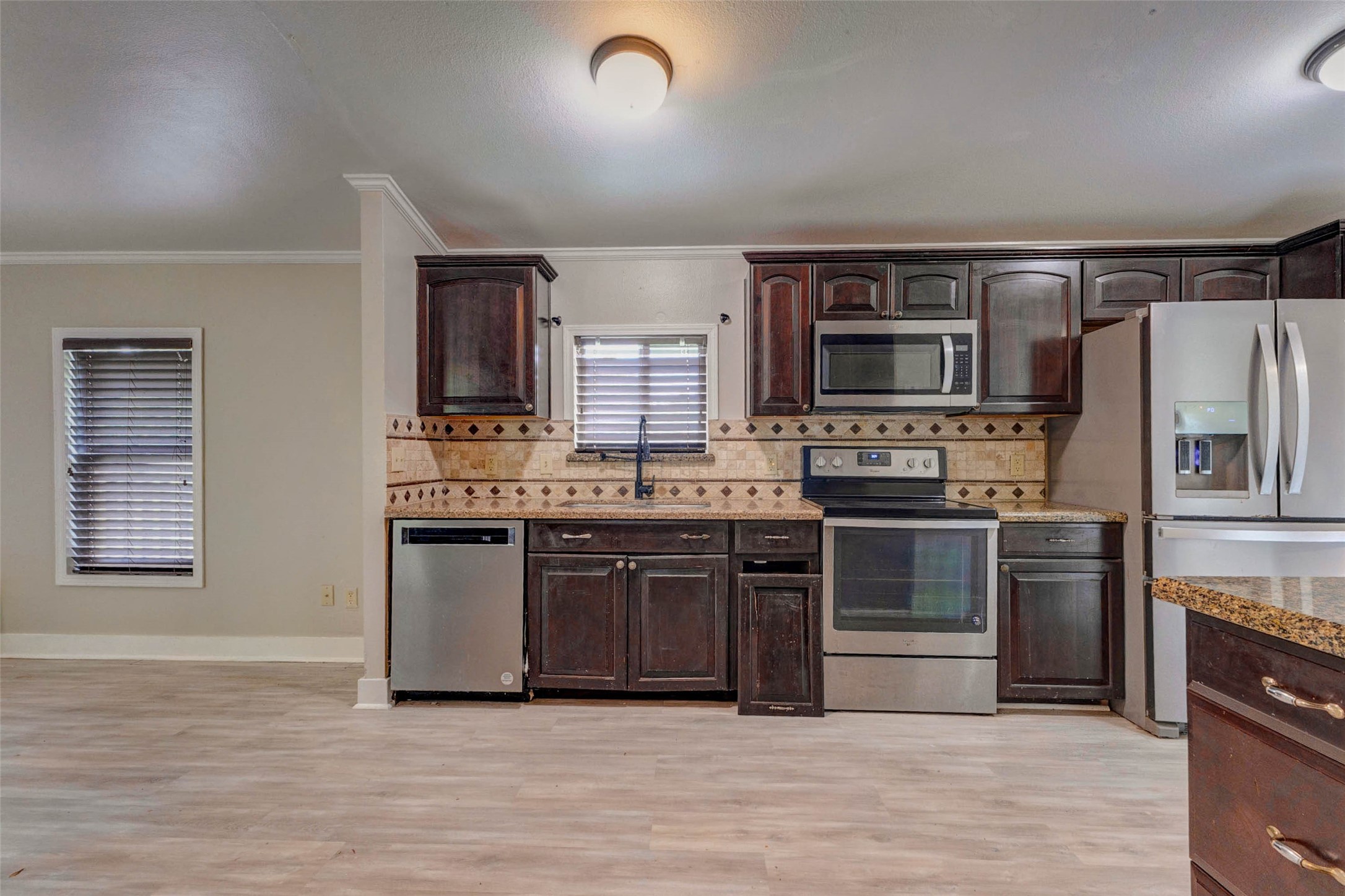1801 Wallisville Road Liberty, TX 77575 - Photo 9 of 24