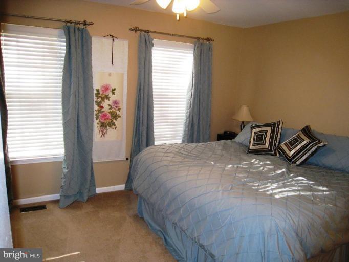 2133 Derby Ridge Lane Silver Spring, MD 20910 - Photo 13 of 16 Master Bedroom