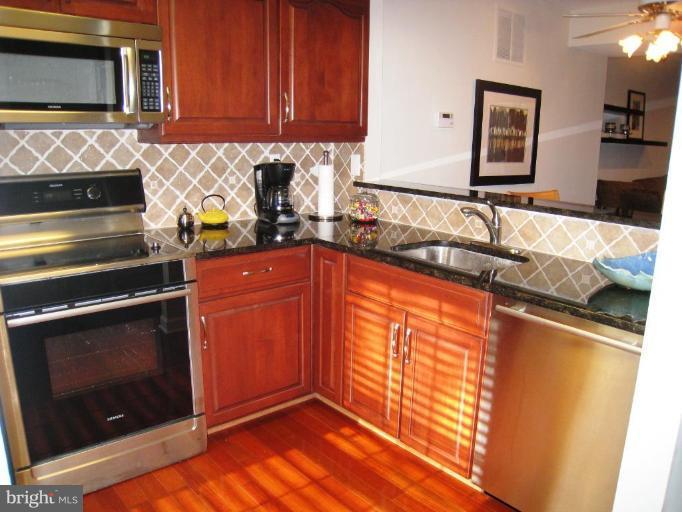 2133 Derby Ridge Lane Silver Spring, MD 20910 - Photo 3 of 16 Kitchen #2