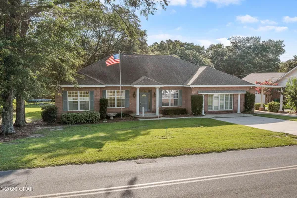 $399,999 | 5379 College Drive, Graceville, FL 32440