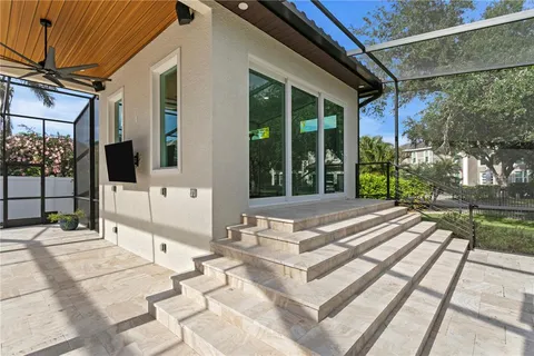 $2,295,000 | 1230 Darlington Oak Circle Northeast, St. Petersburg, FL 33703