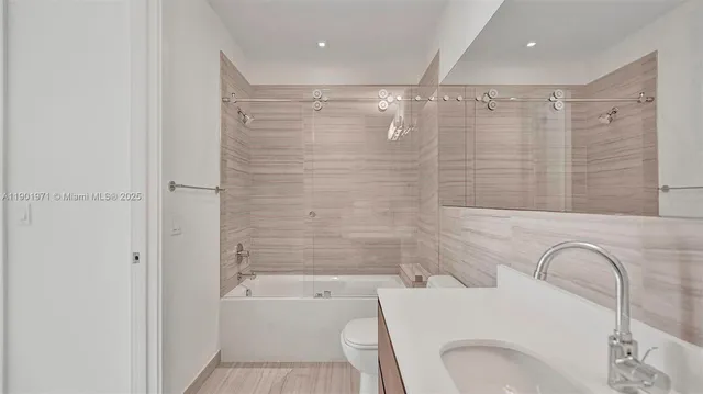 $5,800 | 301 Altara Avenue, Unit 801, Coral Gables, FL 33146