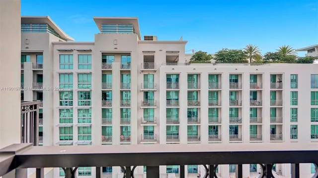 $5,800 | 301 Altara Avenue, Unit 801, Coral Gables, FL 33146