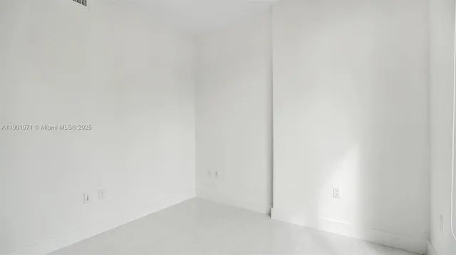 $5,800 | 301 Altara Avenue, Unit 801, Coral Gables, FL 33146