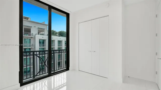 $5,800 | 301 Altara Avenue, Unit 801, Coral Gables, FL 33146