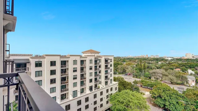 $5,800 | 301 Altara Avenue, Unit 801, Coral Gables, FL 33146