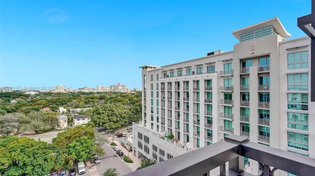 $5,800 | 301 Altara Avenue, Unit 801, Coral Gables, FL 33146