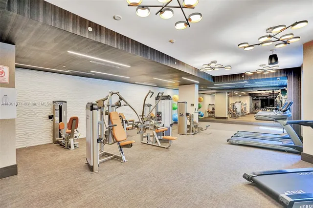 $5,800 | 301 Altara Avenue, Unit 801, Coral Gables, FL 33146