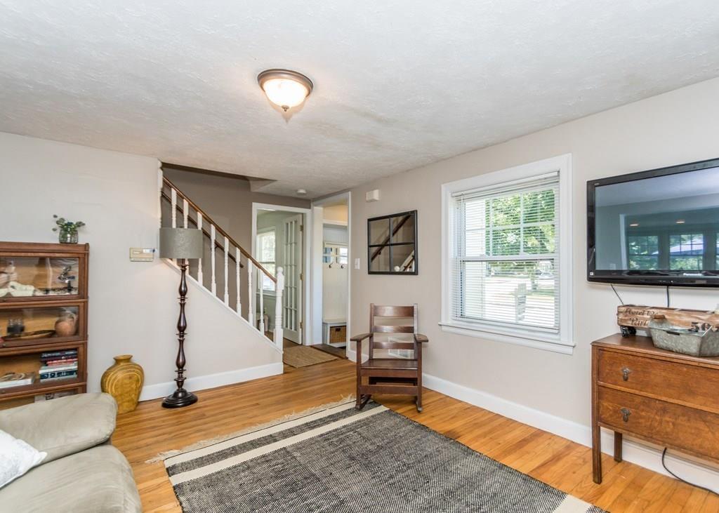 5 Canterbury Road Waltham, MA 02453 - Photo 11 of 35 Gallery Image 11