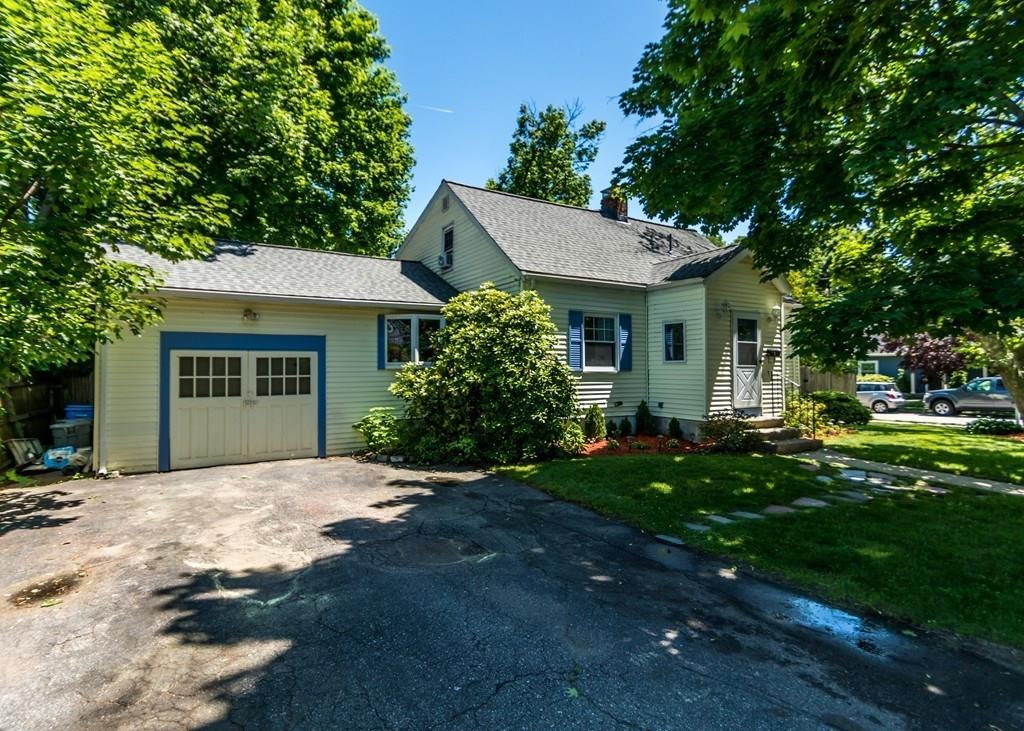 5 Canterbury Road Waltham, MA 02453 - Photo 3 of 35 Gallery Image 3
