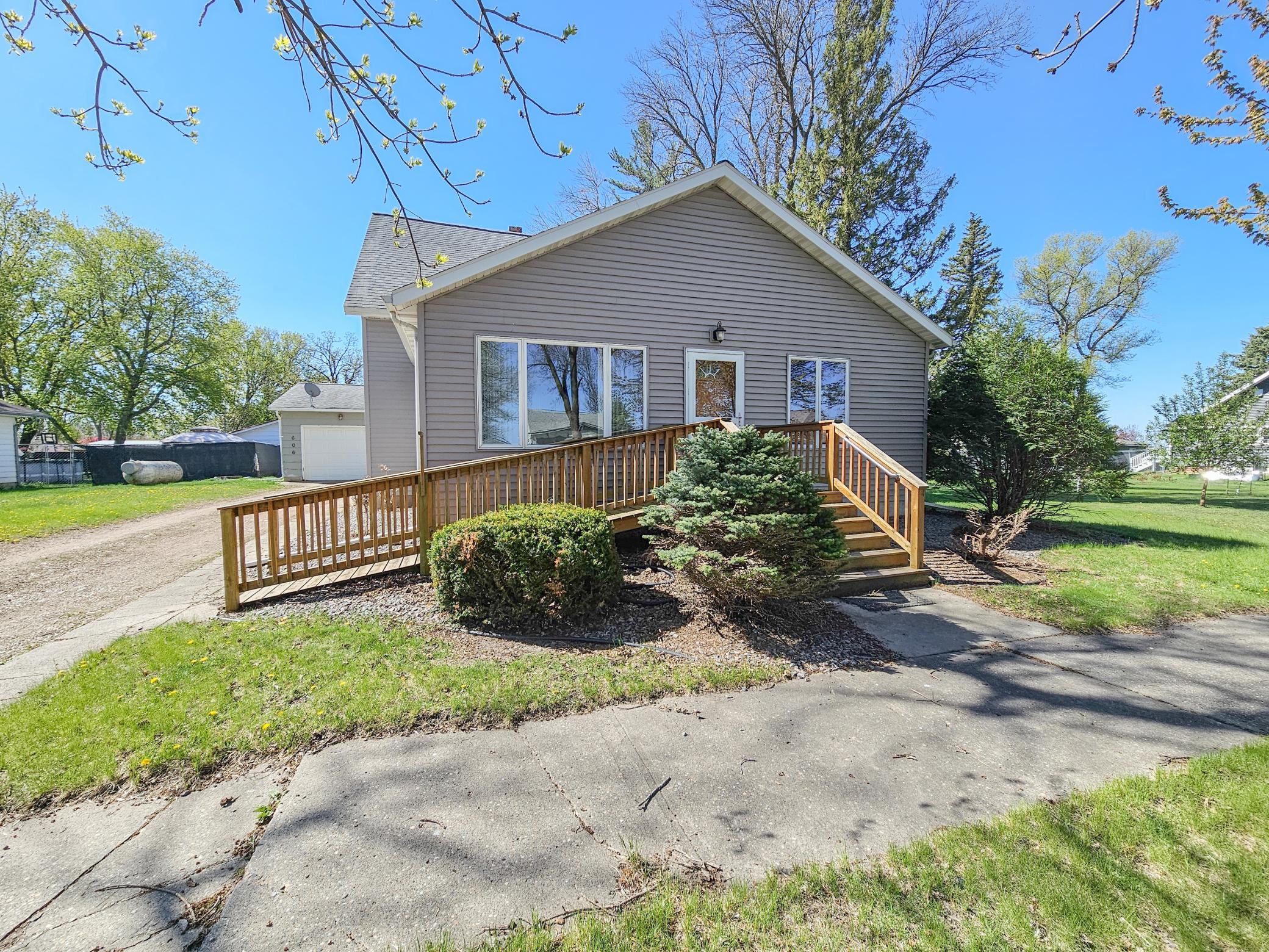 606 2nd Street Lucan, MN 56255 - Photo 2 of 39