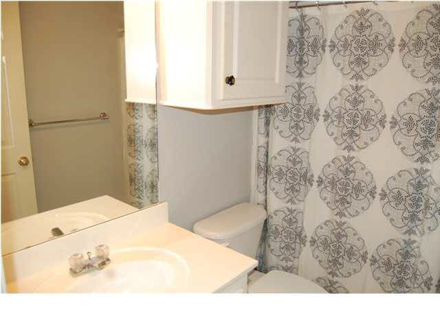 610 Sawpine Lane Ridgeland, MS 39157 - Photo 12 of 16 Guest bathroom