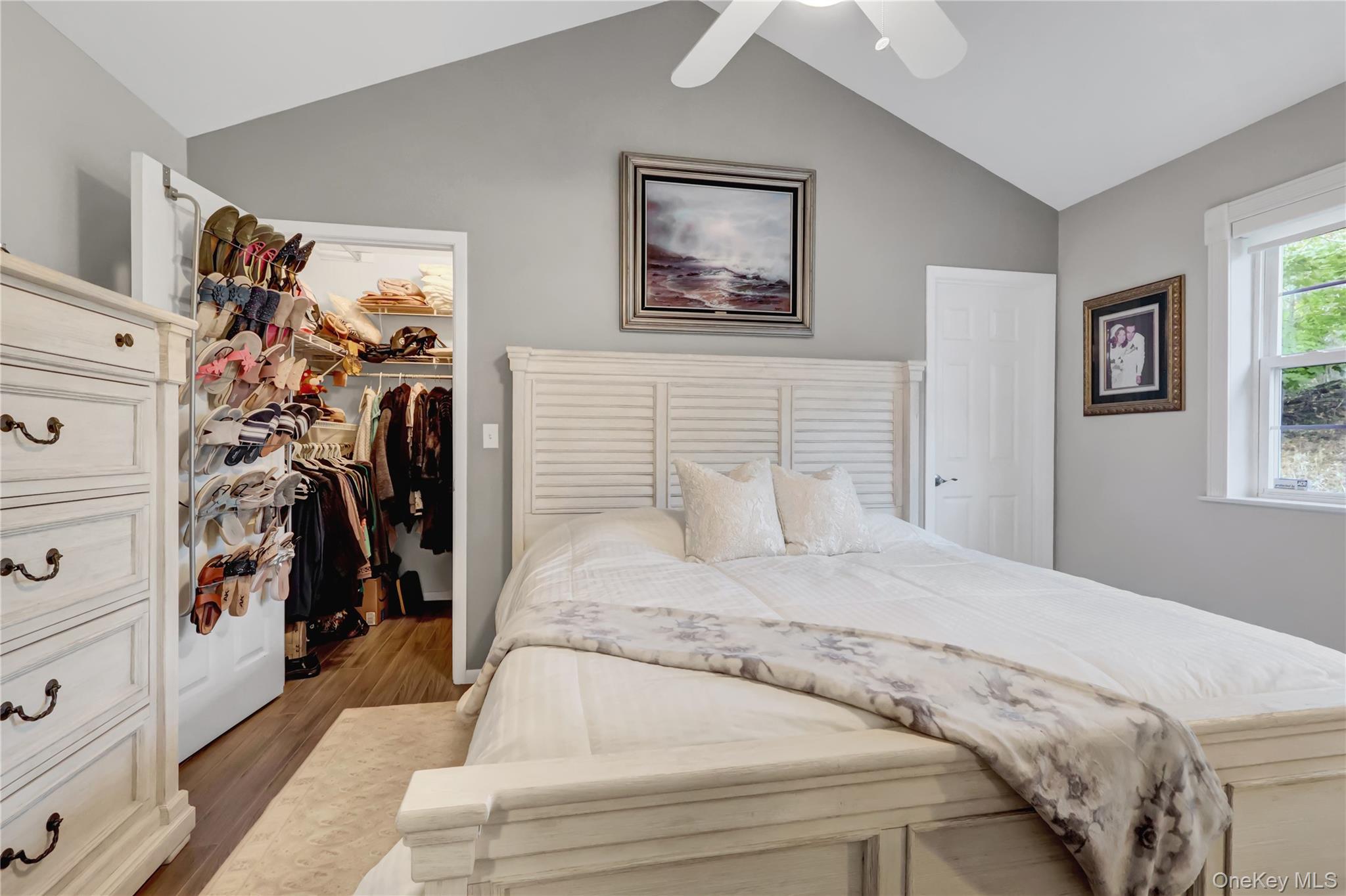 14 Chipmunk Trail Coram, NY 11727 - Photo 17 of 41 a bedroom with a bed and a window