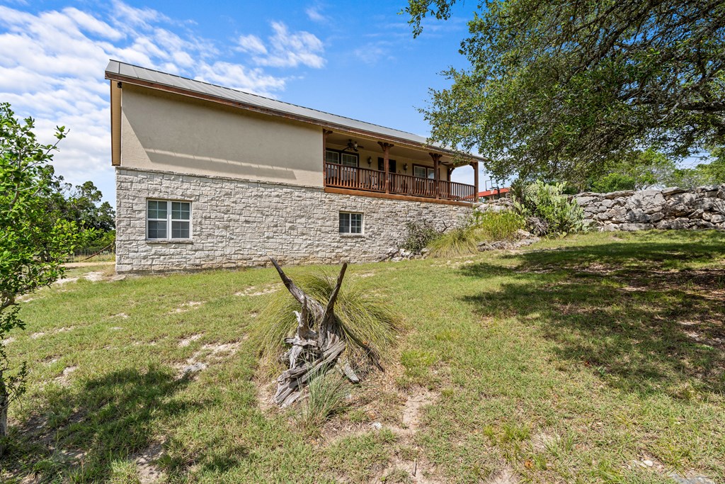 320 Spicer Loop Kerrville, TX 78028 - Photo 42 of 48