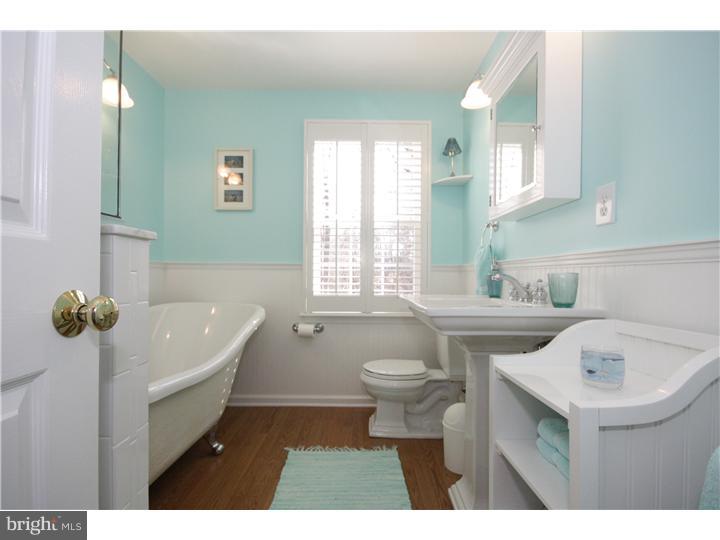 3 Kendles Run Road Moorestown, NJ 08057 - Photo 16 of 19 a bathroom with a sink toilet a mirror and bathtub