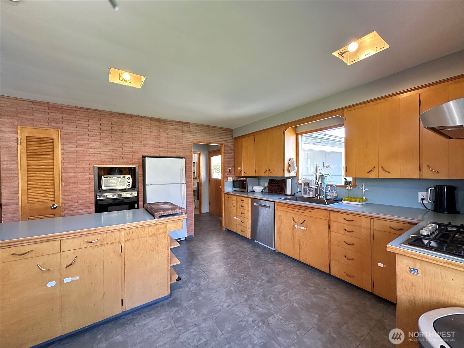12648 Markwood Road Burlington, WA 98233 - Photo 3 of 20