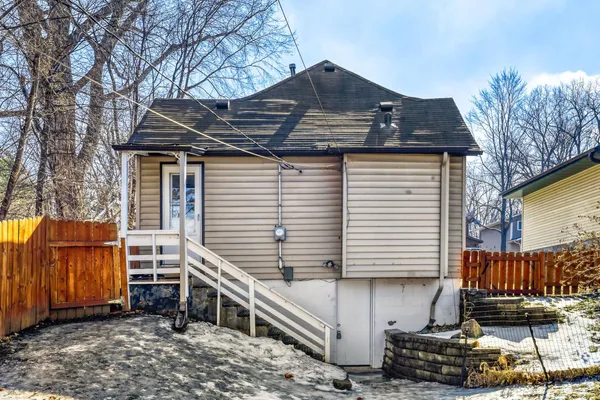 $210,000 | 309 Sidney Street East, St. Paul, MN 55107