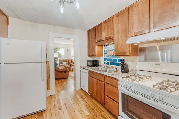 $210,000 | 309 Sidney Street East, St. Paul, MN 55107