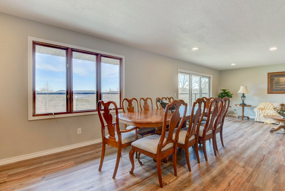 350 Campbell Point Road, Unit 2 Shell Knob, MO 65747 - Photo 14 of 17 Spacious interior featuring wood-finish flooring, recessed lighting, and neutral wall tones