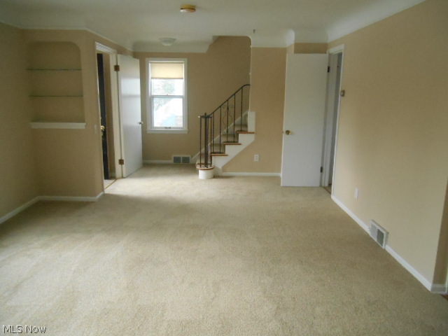 1779 South Green Road Cleveland, OH 44121 - Photo 4 of 22