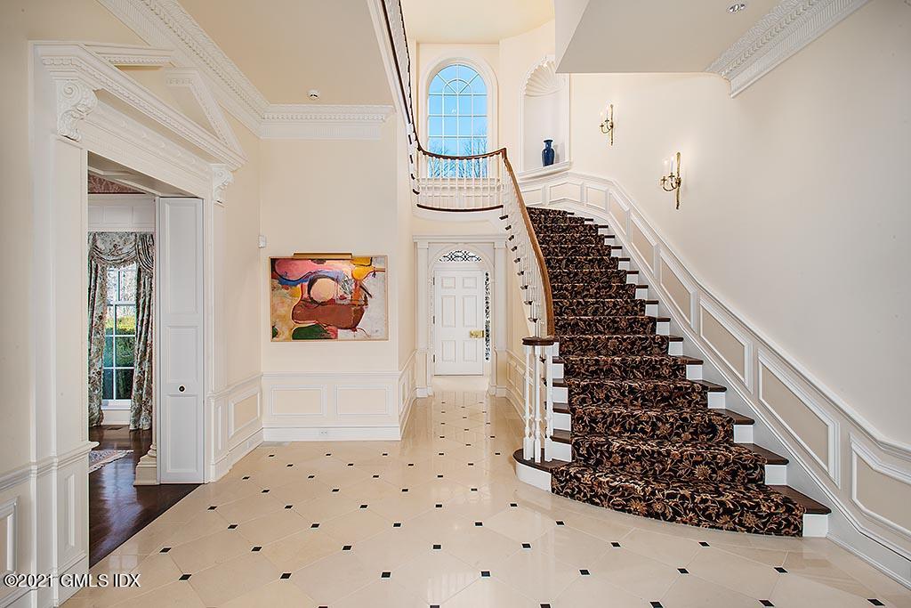 41 Alpine Road Greenwich, CT 06830 - Photo 3 of 32 FOYER