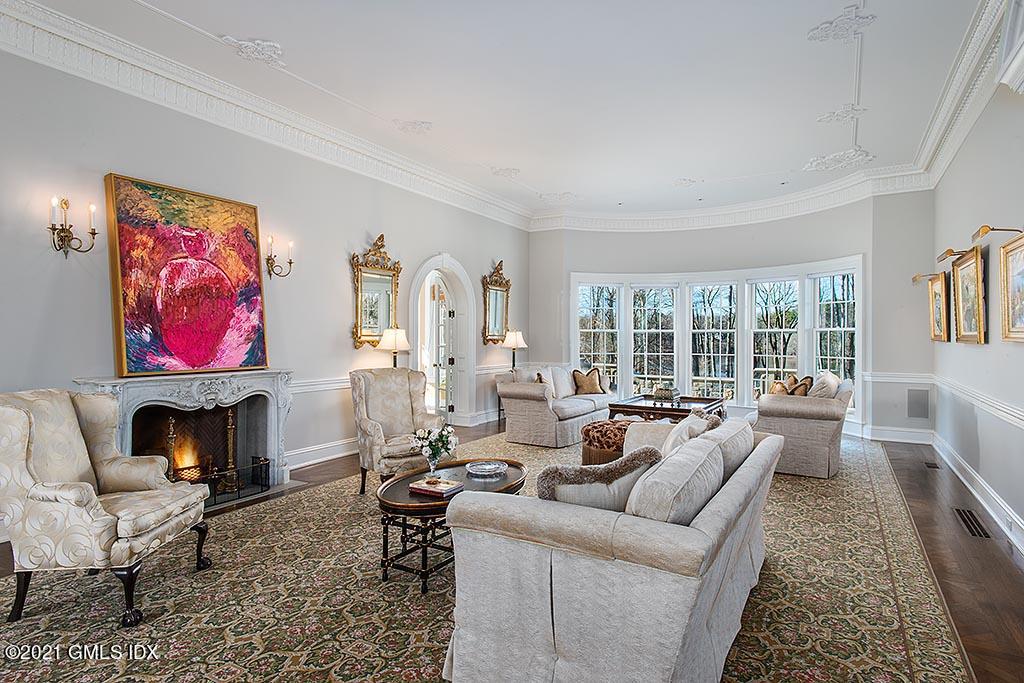 41 Alpine Road Greenwich, CT 06830 - Photo 4 of 32 LIVING ROOM