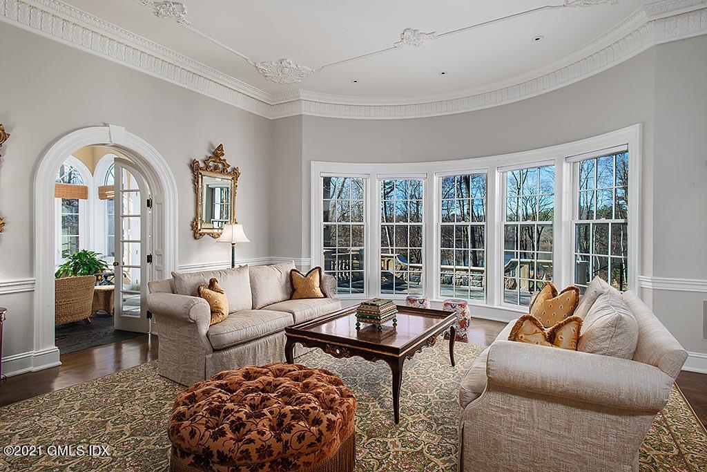 41 Alpine Road Greenwich, CT 06830 - Photo 5 of 32 LIVING ROOM