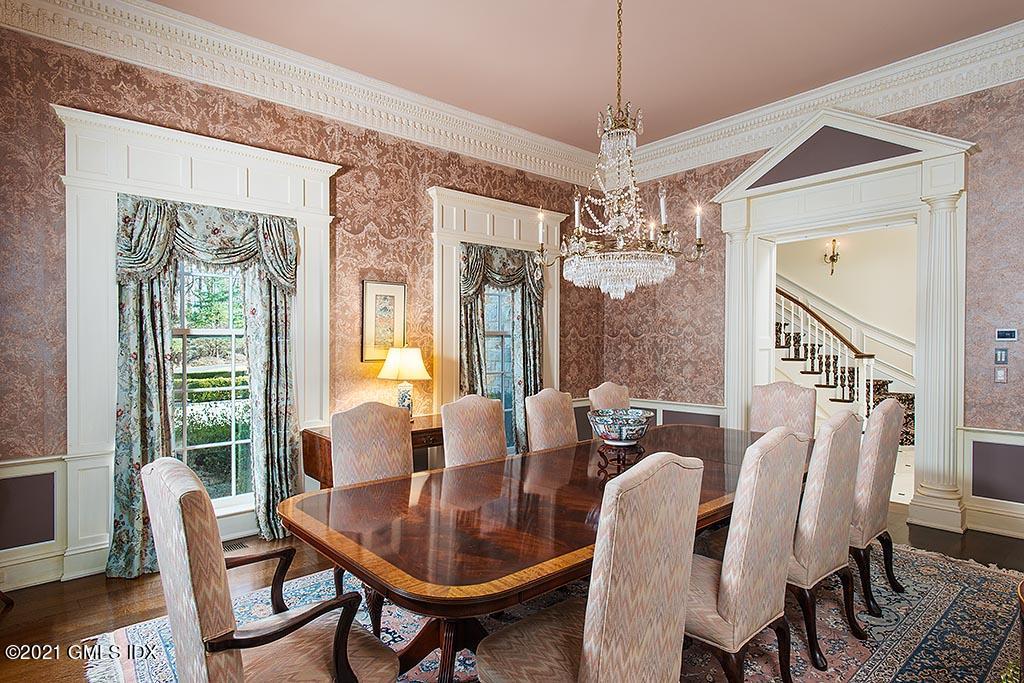 41 Alpine Road Greenwich, CT 06830 - Photo 10 of 32 DINING ROOM
