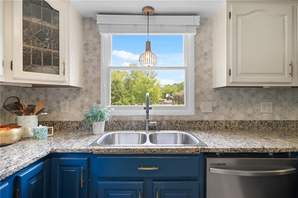 230 McWilliams Road Trafford, PA 15085 - Photo 16 of 50 New dishwasher!