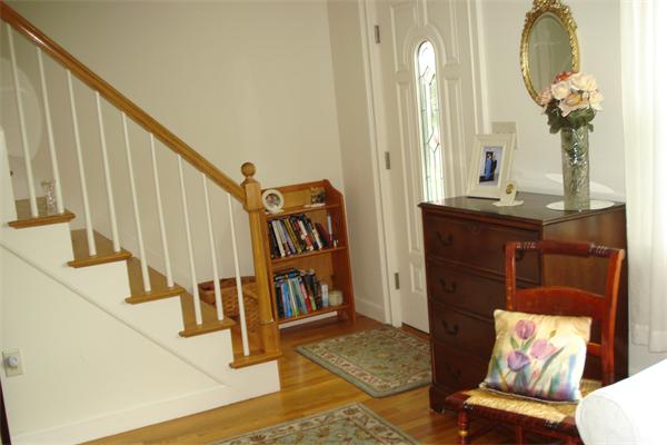 18 Bernard Road Woburn, MA 01801 - Photo 5 of 19 Gallery Image 5