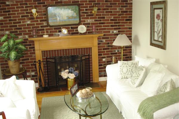 18 Bernard Road Woburn, MA 01801 - Photo 7 of 19 Gallery Image 7