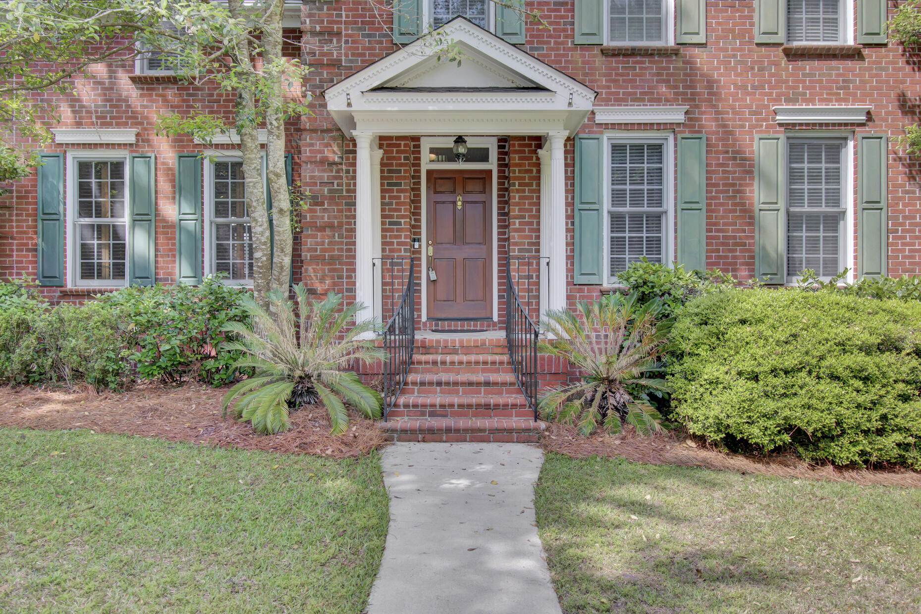 1110 Summersill Lane Mount Pleasant, SC 29464 - Photo 2 of 43 (4)