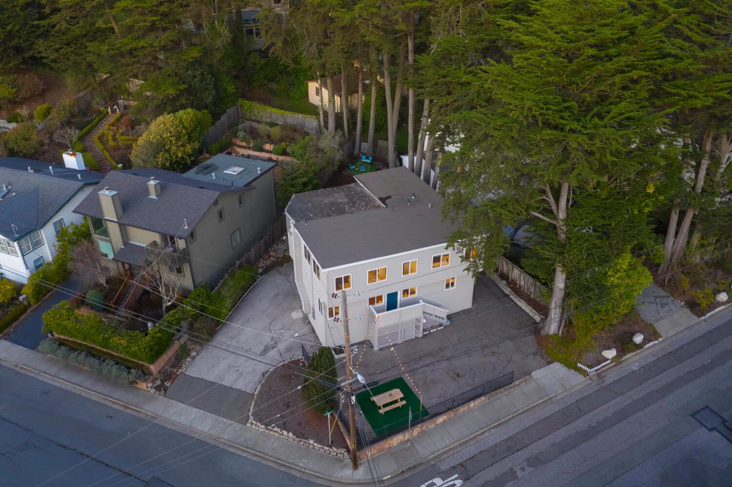 301 Channing Way Pacifica, CA 94044 - Photo 29 of 35 an aerial view of a house with garden