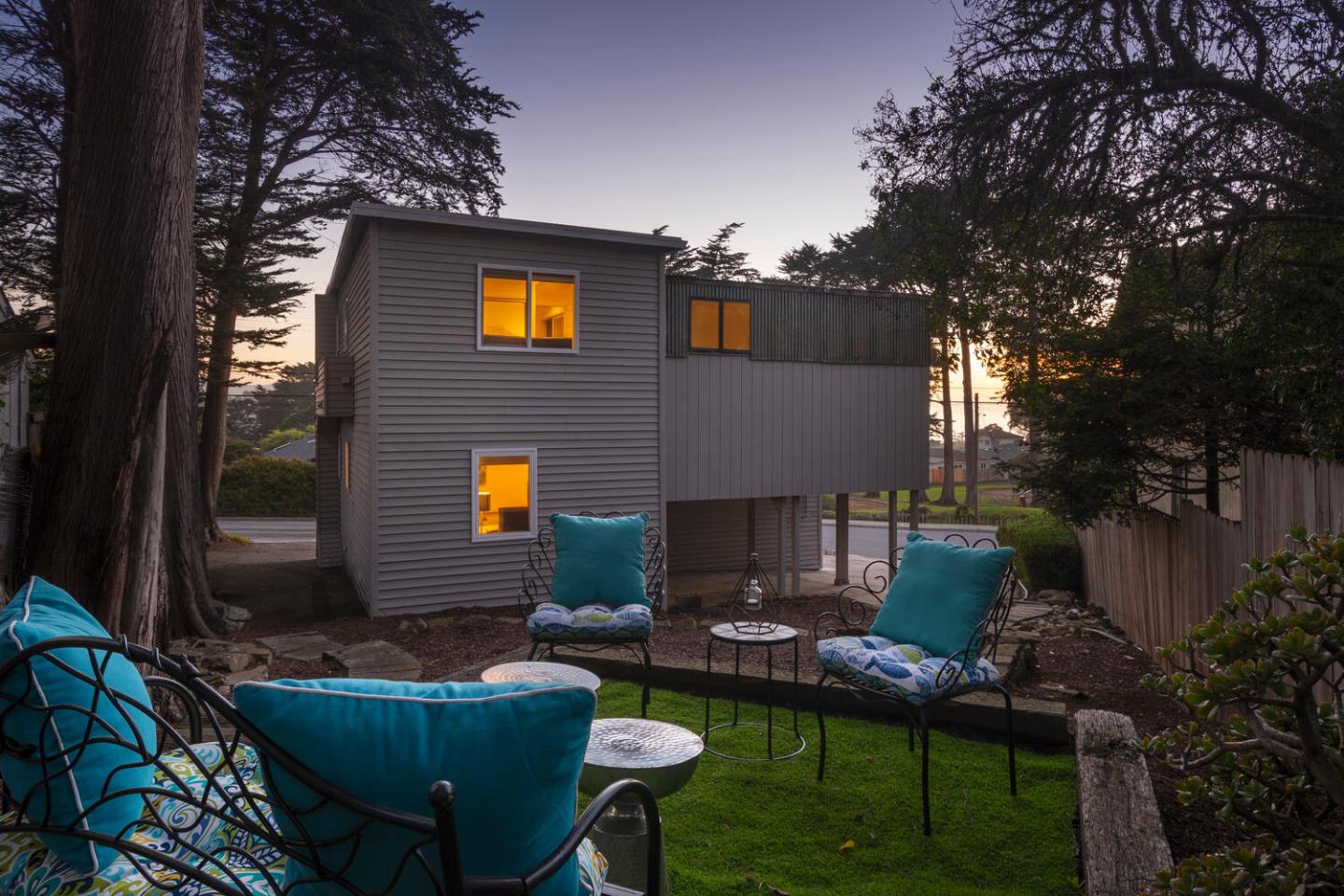 301 Channing Way Pacifica, CA 94044 - Photo 35 of 35 a backyard of a house with seating space