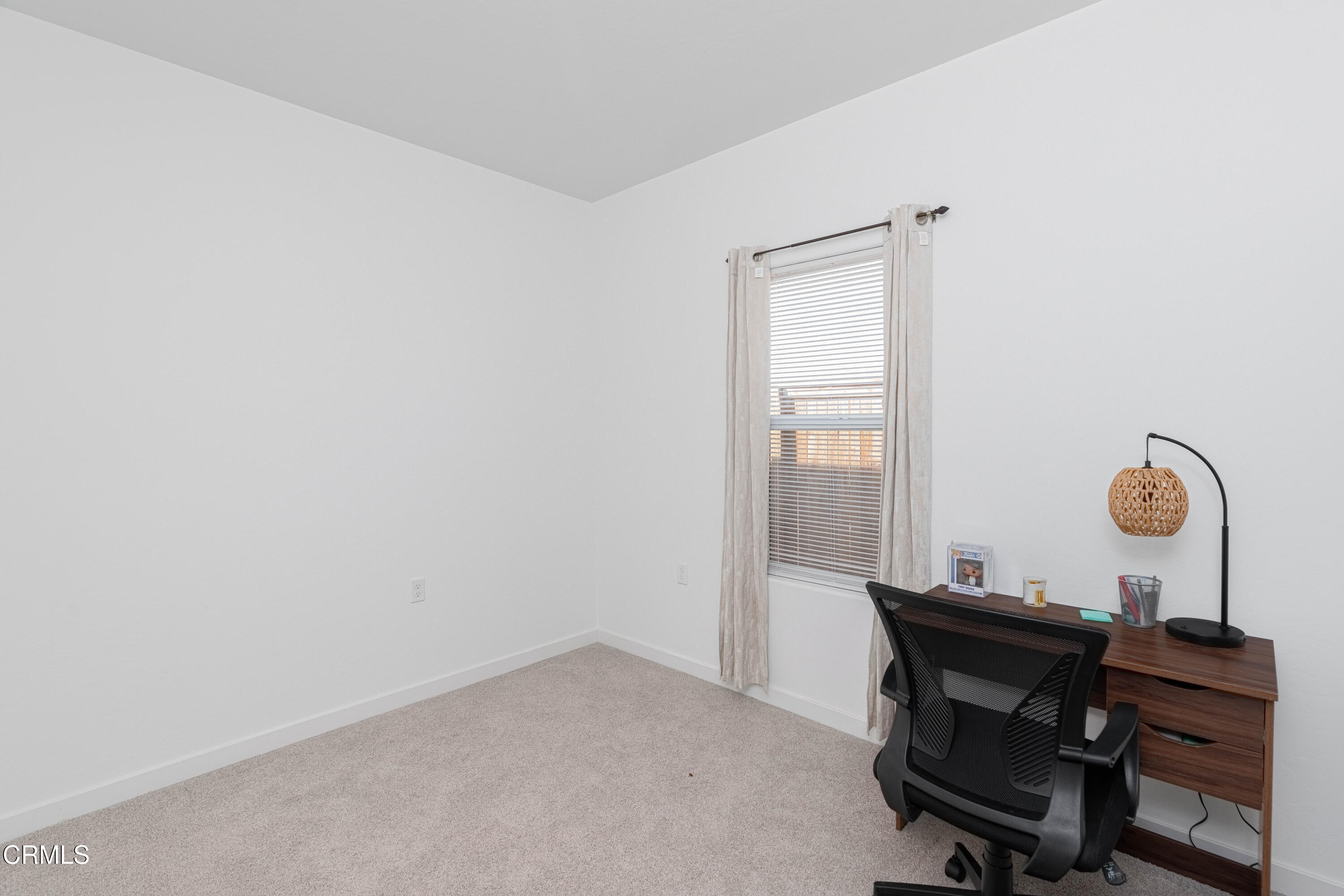 3305 Lilac View Shafter, CA 93263 - Photo 30 of 36 a view of a workspace