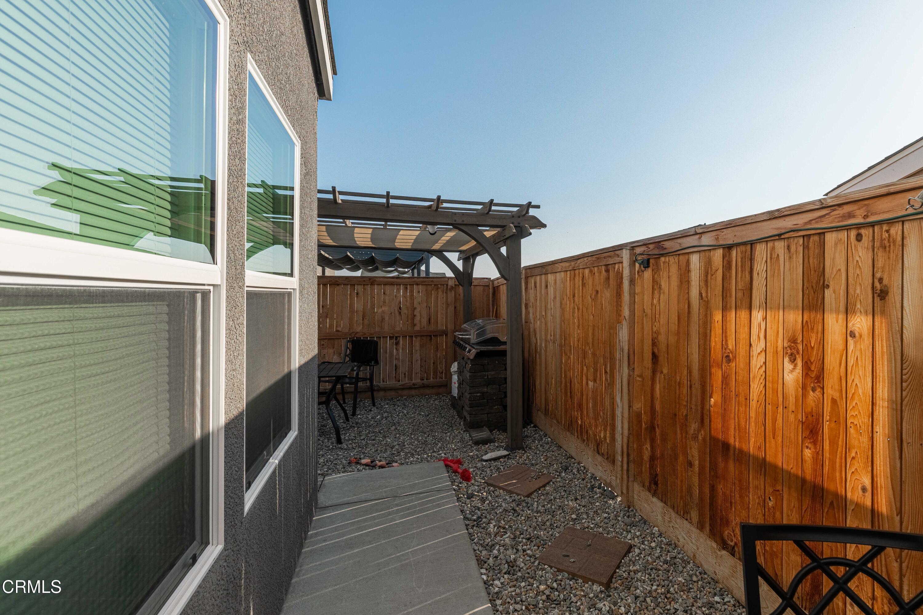 3305 Lilac View Shafter, CA 93263 - Photo 31 of 36 a view of balcony with furniture