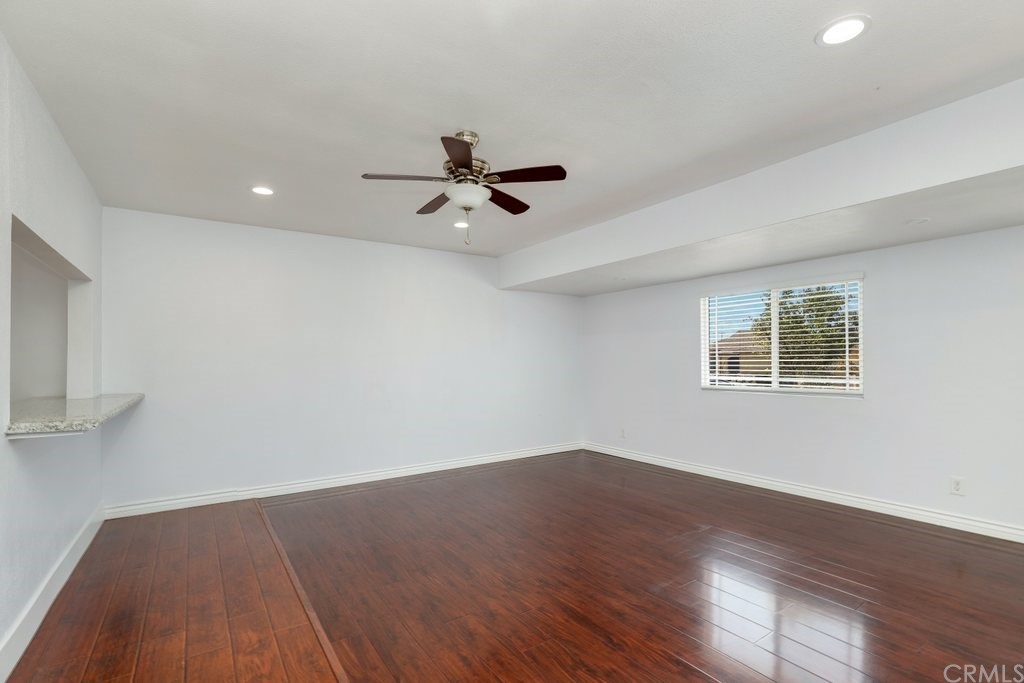 1341 West School Street Compton, CA 90220 - Photo 7 of 21