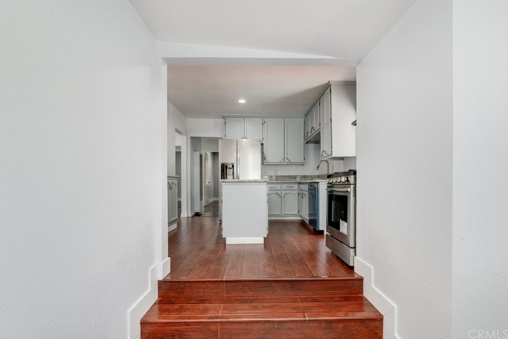 1341 West School Street Compton, CA 90220 - Photo 8 of 21