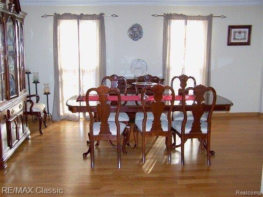 36126 Smithfield Road Farmington, MI 48335 - Photo 6 of 16 Living Room - Dining Room