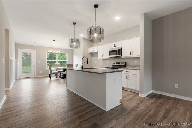 $269,900 | 5707 Harmony Wds Drive, Memphis, IN 47143