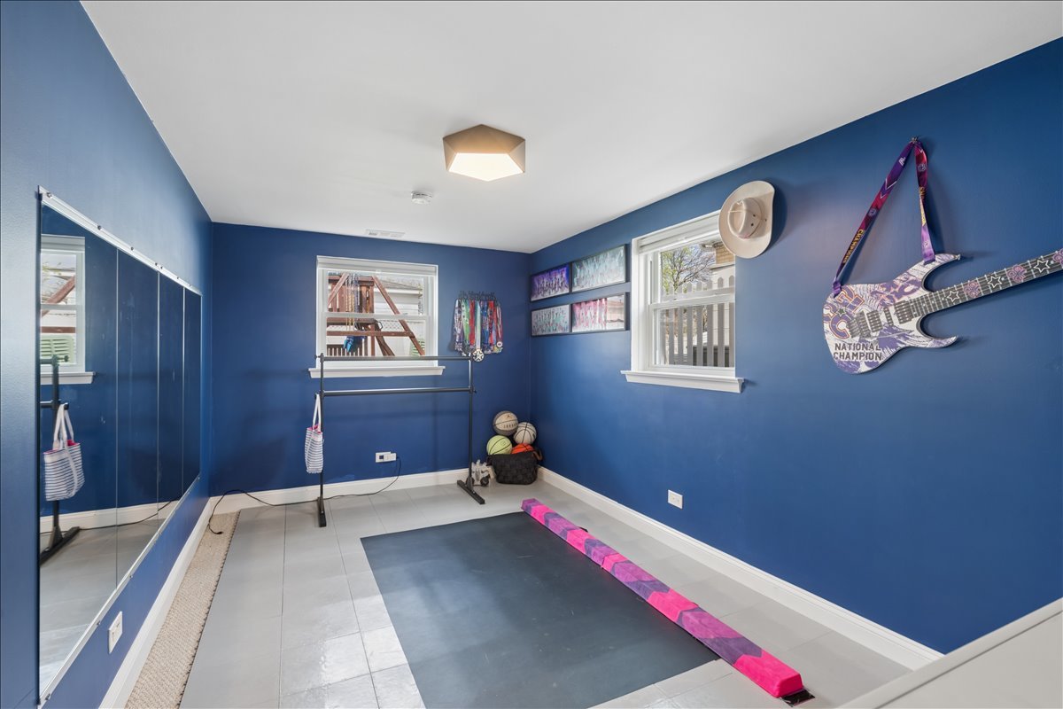 8154 Root Court Niles, IL 60714 - Photo 22 of 32