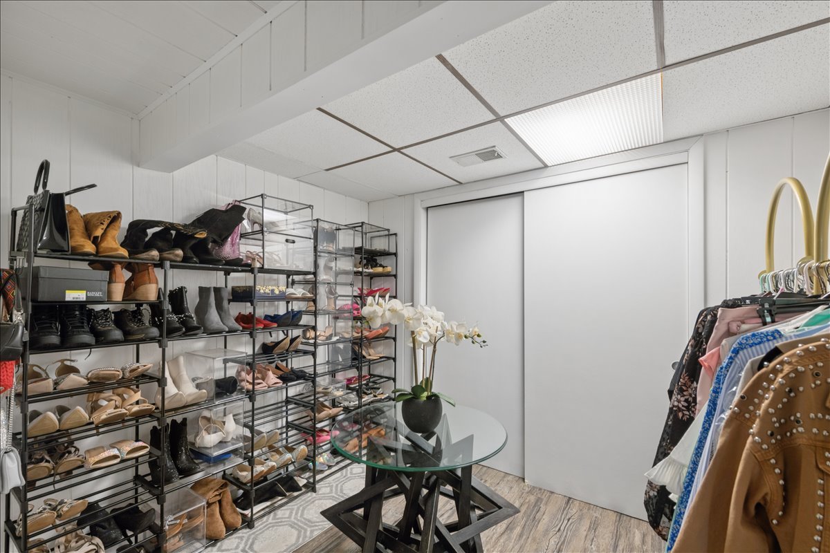 8154 Root Court Niles, IL 60714 - Photo 25 of 32