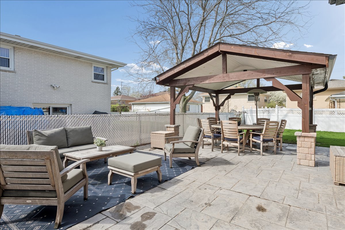 8154 Root Court Niles, IL 60714 - Photo 26 of 32