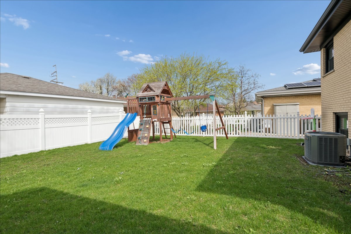 8154 Root Court Niles, IL 60714 - Photo 28 of 32