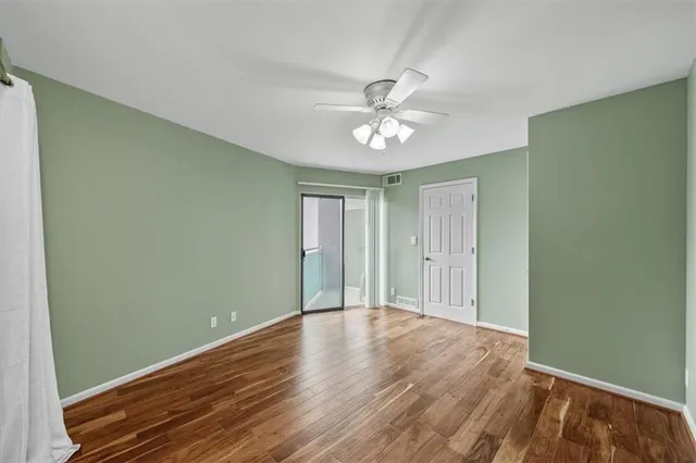 $185,000 | 3838 Rainbow Boulevard, Unit 304, Kansas City, KS 66103