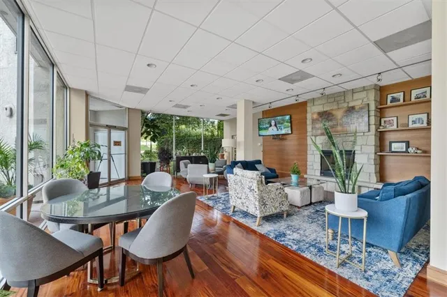 $185,000 | 3838 Rainbow Boulevard, Unit 304, Kansas City, KS 66103